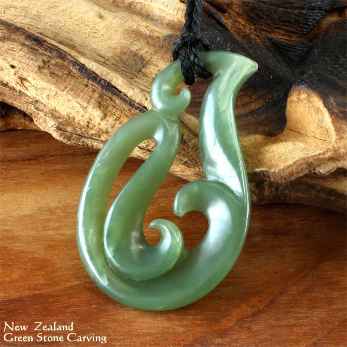 楽天市場】ニュージーランド カービング ペンダント ネフライト 天然石