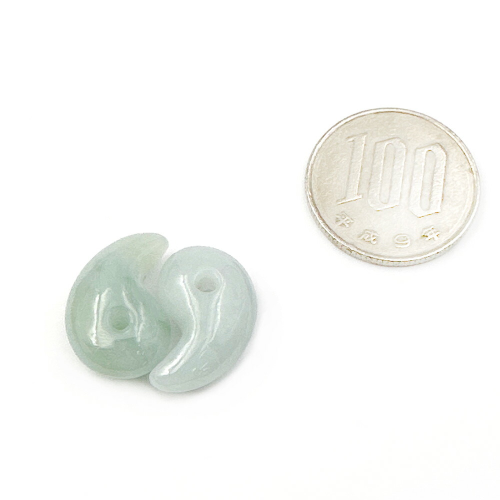 楽天市場】【スーパーセール】 天然石 本翡翠勾玉 ペンダント チェーン