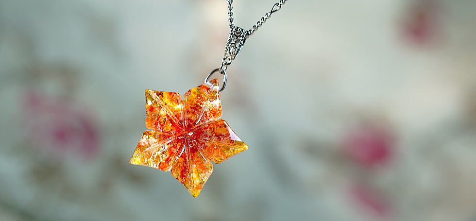 楽天市場】『日輪の花』 ガラスアクセサリー ネックレス・ペンダント