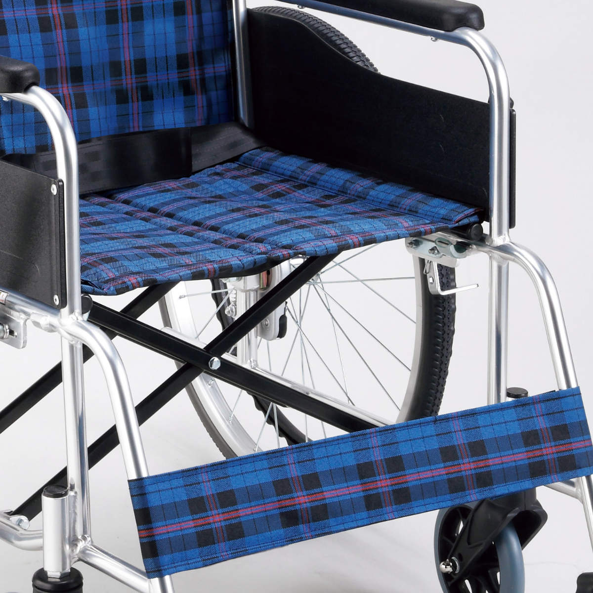 楽天市場】車いす ワイドタイプ 自走式 背折れタイプ 座面幅46cm