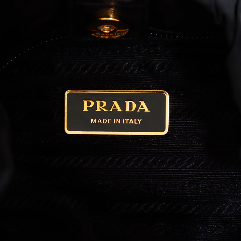 楽天市場】プラダ PRADA ロゴ ナイロン ショルダーバッグ ブラック