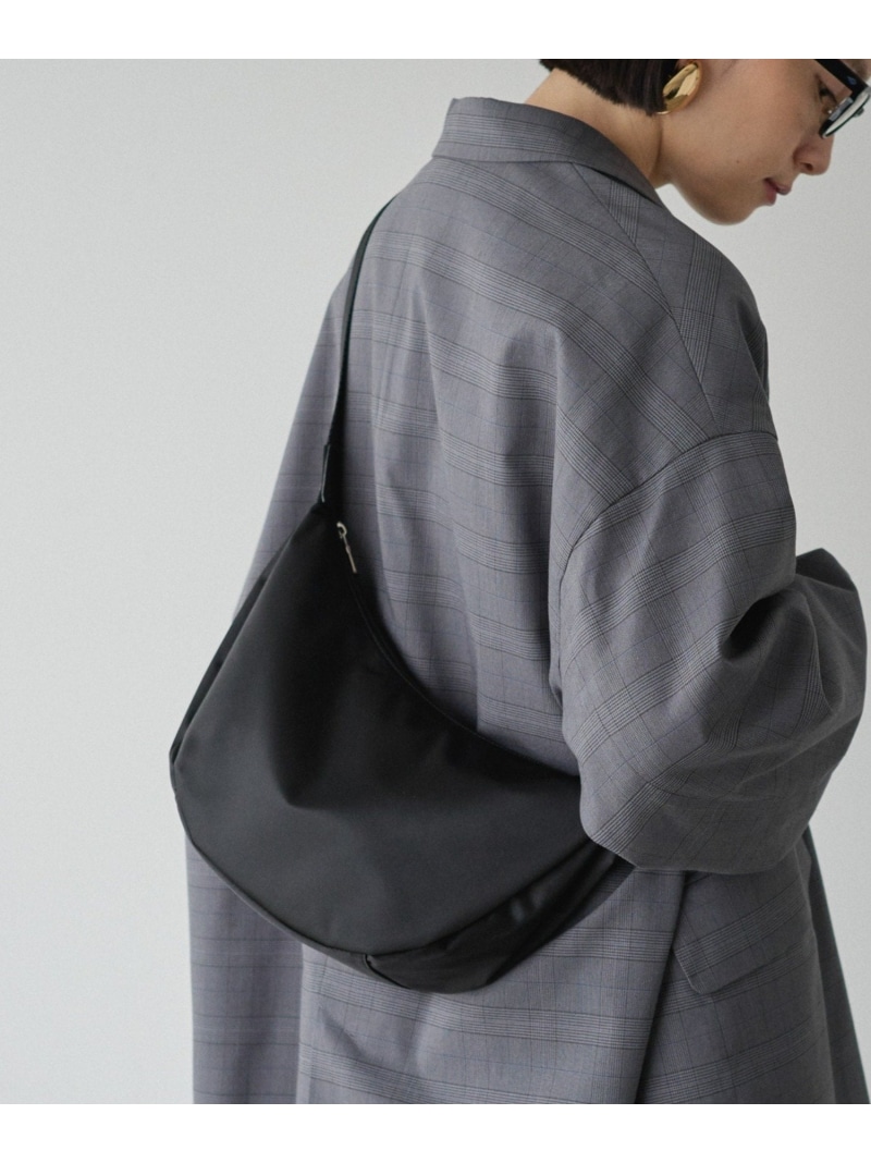 楽天市場】《3/4~価格改定》クラウズナイロンラウンドショルダーバッグ