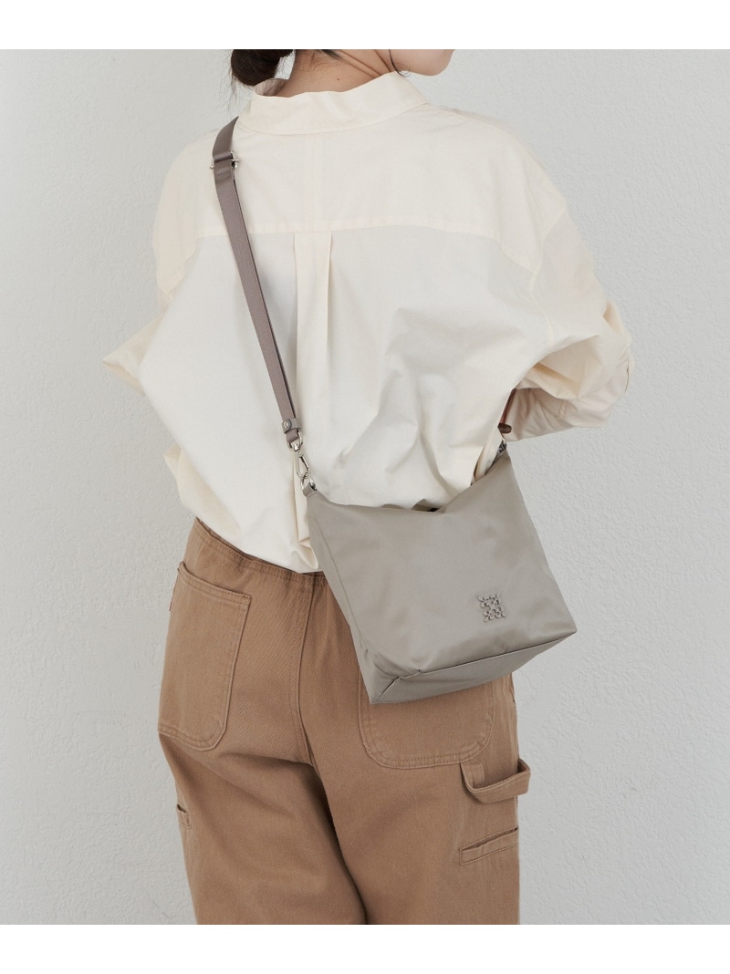 楽天市場】クラウズナイロンシンプルショルダーバッグ russet ラシット