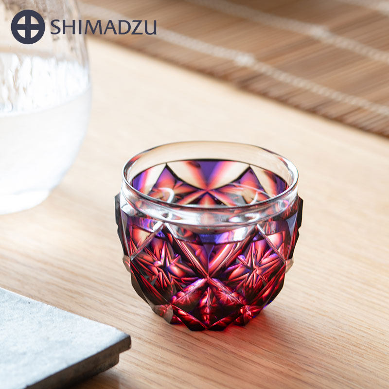 楽天市場】薩摩切子 二色猪口 大 cut206 二色衣 二色被せ ルリ金赤