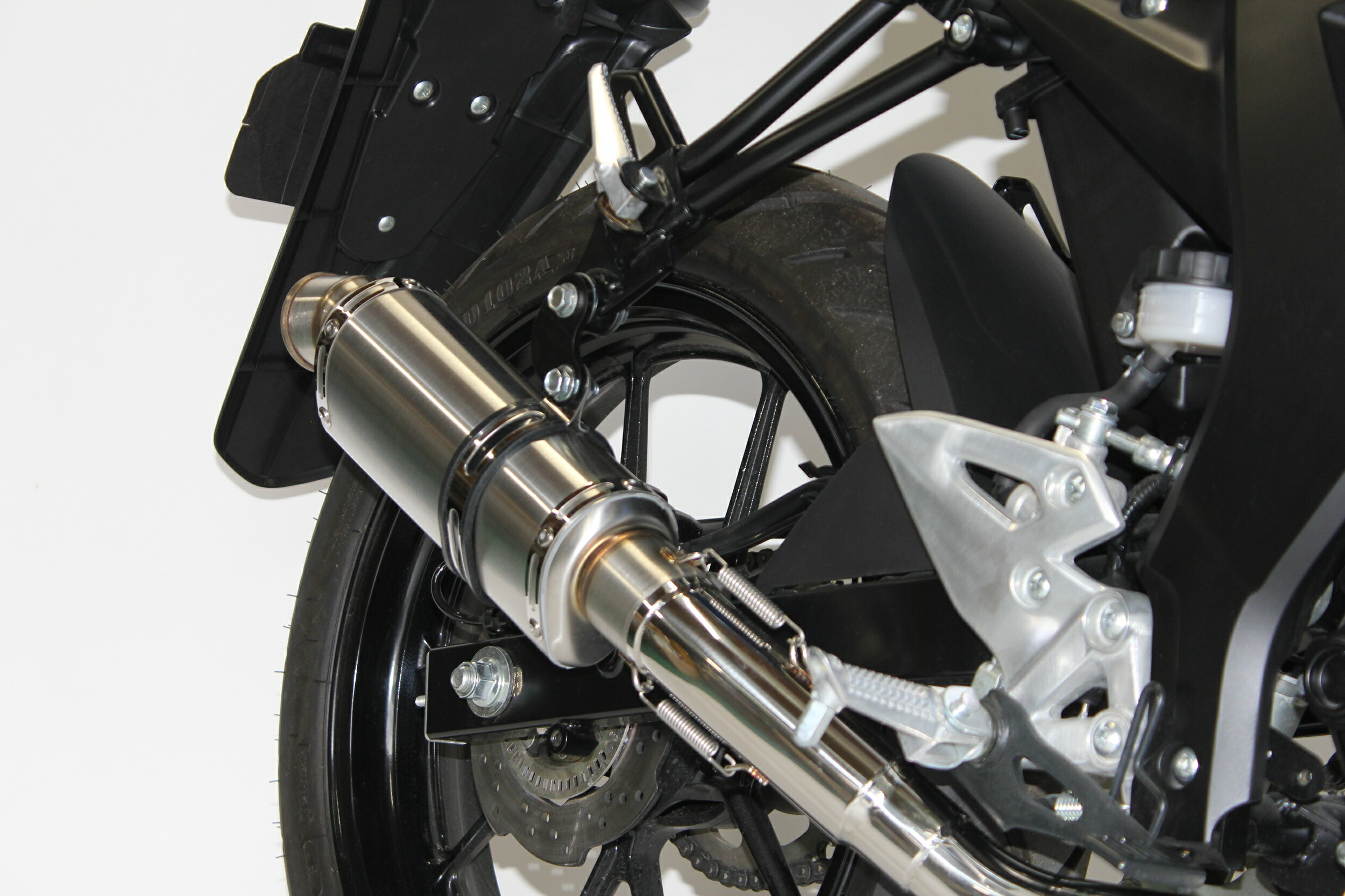 楽天市場】HMS GSX-R125 バイクマフラー 8BJ-DL32D 2BJ-DL33B デルタ