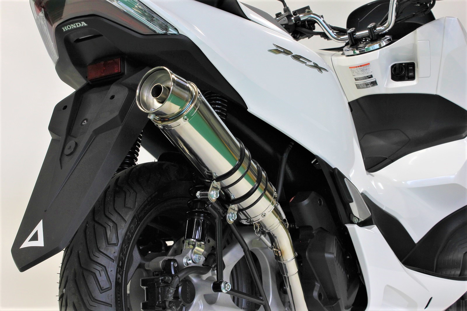 楽天市場】【最新モデル対応】 PCX125 バイクマフラー 2BJ-JK05 8BJ