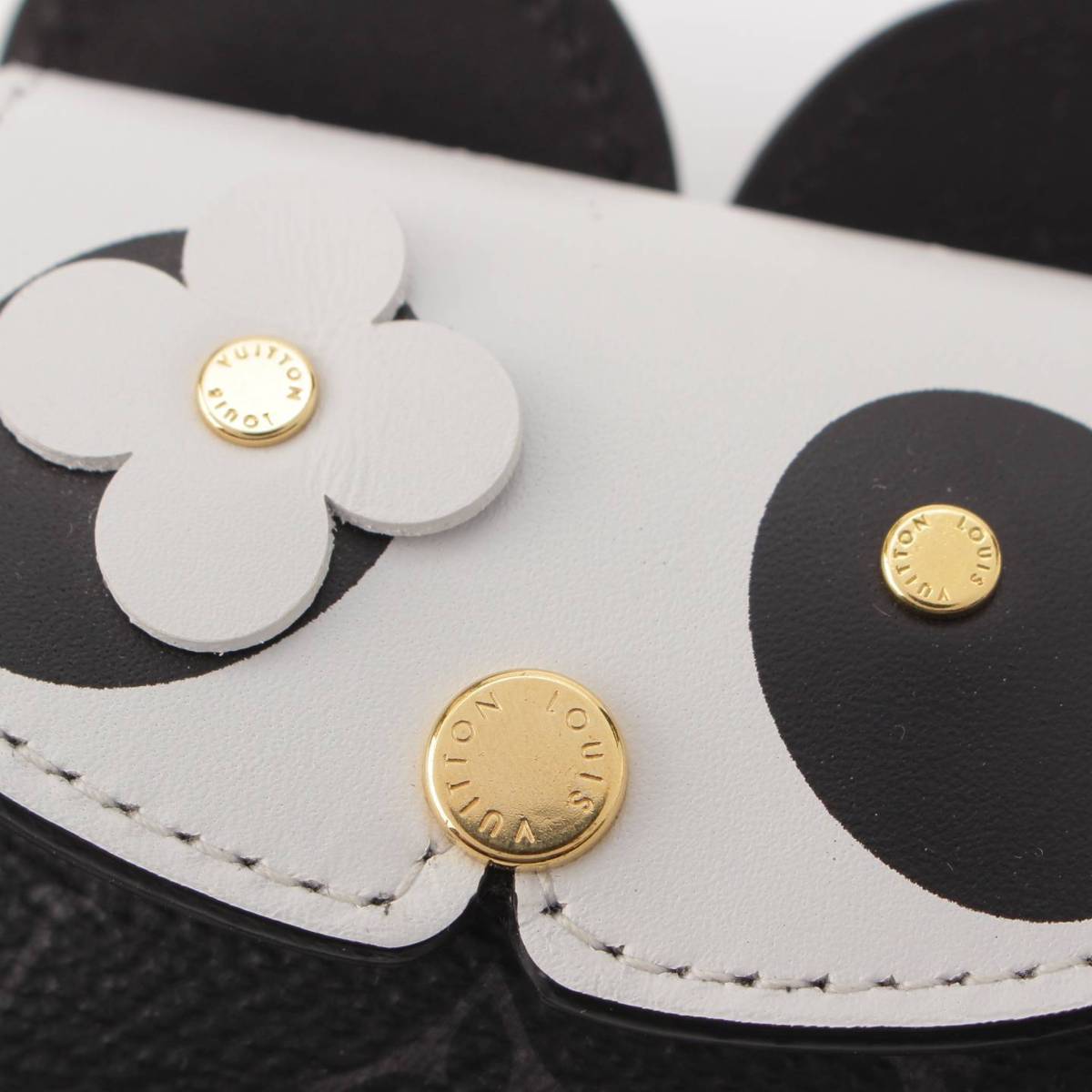 ルイ・ヴィトン パンダデザイン イヤホンケース 楽天市場】【ルイ