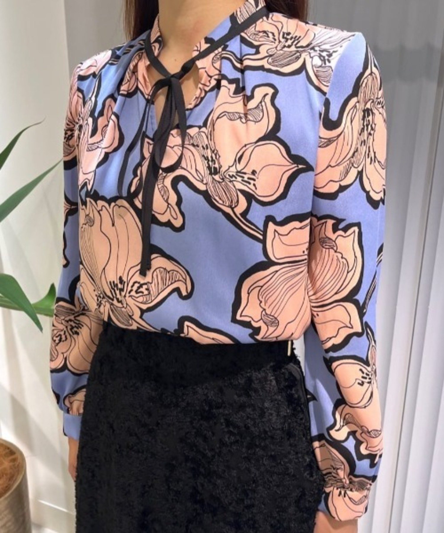 PINKY&DIANNE｜◇アブストラクトリーフプリントブラウス | Rakuten