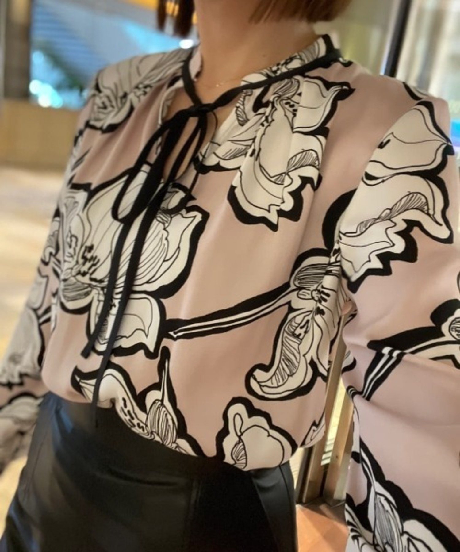 PINKY&DIANNE｜◇アブストラクトリーフプリントブラウス | Rakuten