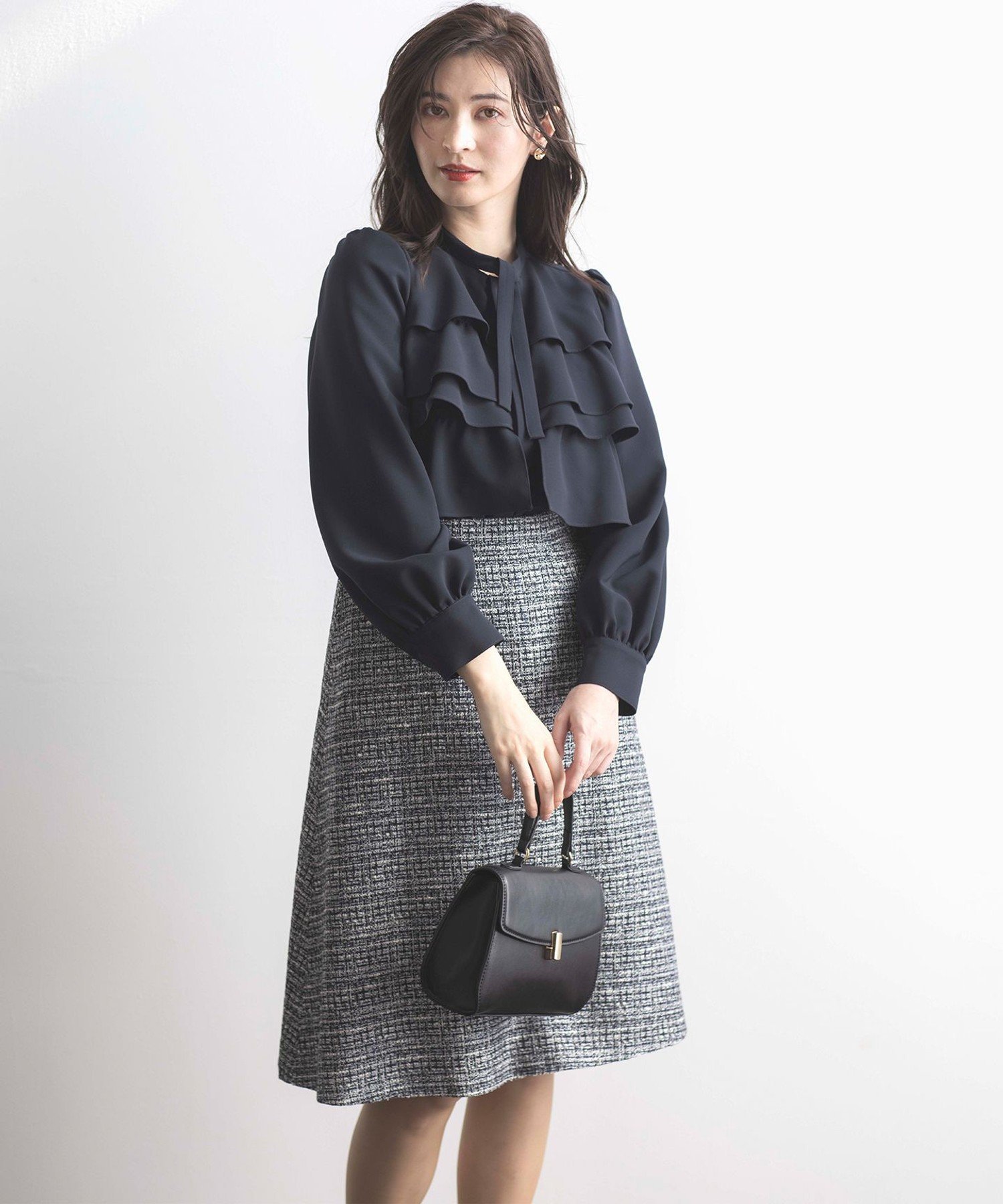 組曲｜【VERY3月号掲載・KUMIKYOKU NAVY】コンフォータブルドレープ