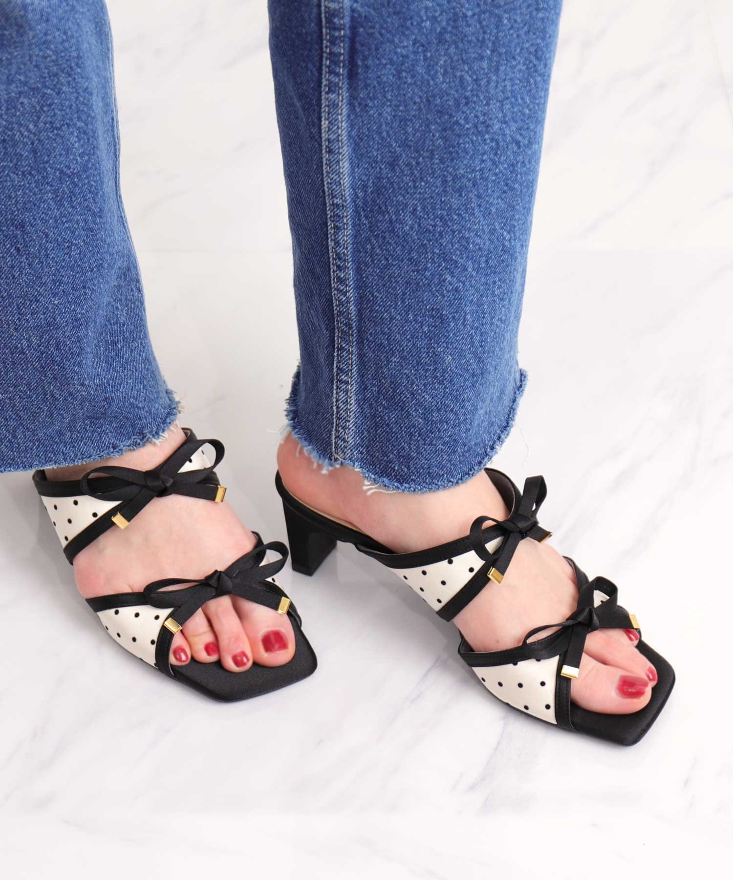 artemis by DIANA｜ドット柄ダブルリボンミュールサンダル | Rakuten