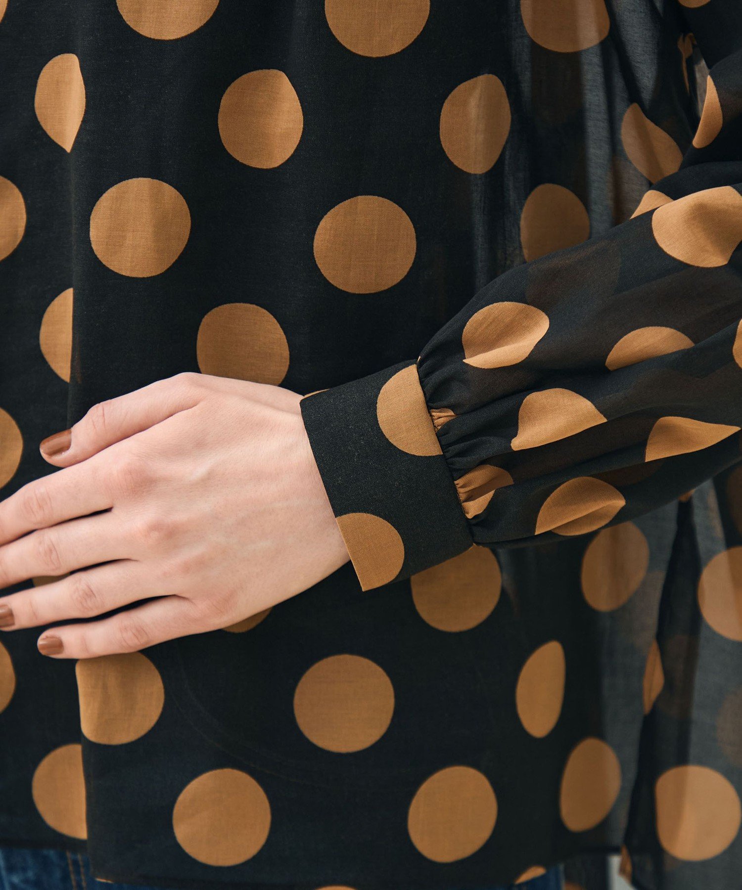 TOMORROWLAND｜イヴェールドットプリント バックリボンブラウス