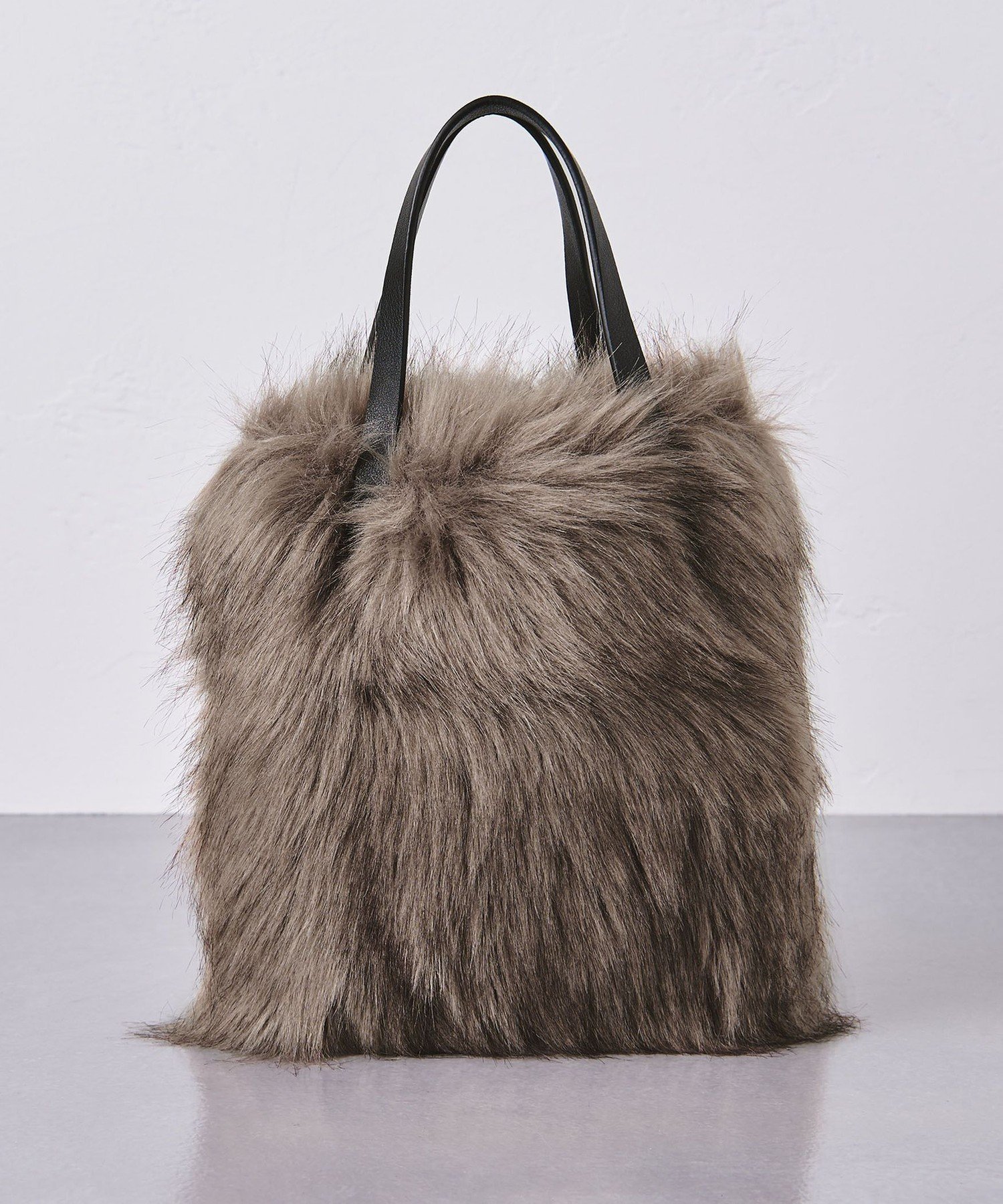 UNITED ARROWS LTD. OUTLET｜ビジューブローチ フェイクファー トート