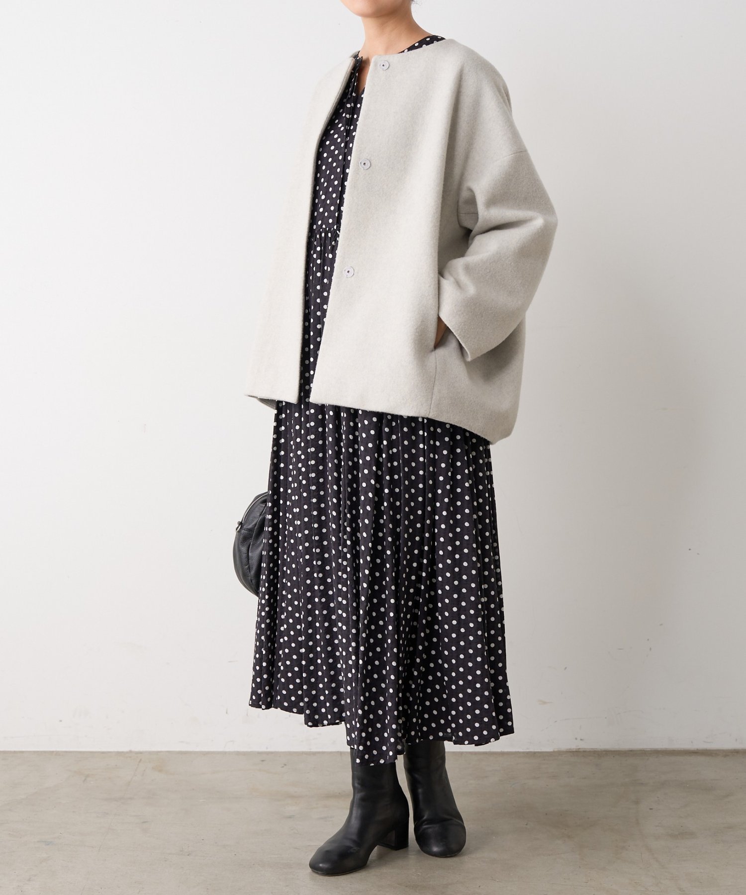 BEARDSLEY｜後ろぷっくりウールショートコート | Rakuten Fashion(楽天