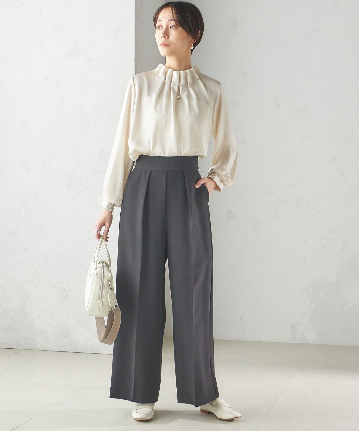 ships ビンテージサテンギャザーネックブラウス SHIPS（シップス） ブラウス シャツ 「一部WEB限定」「手洗い可能