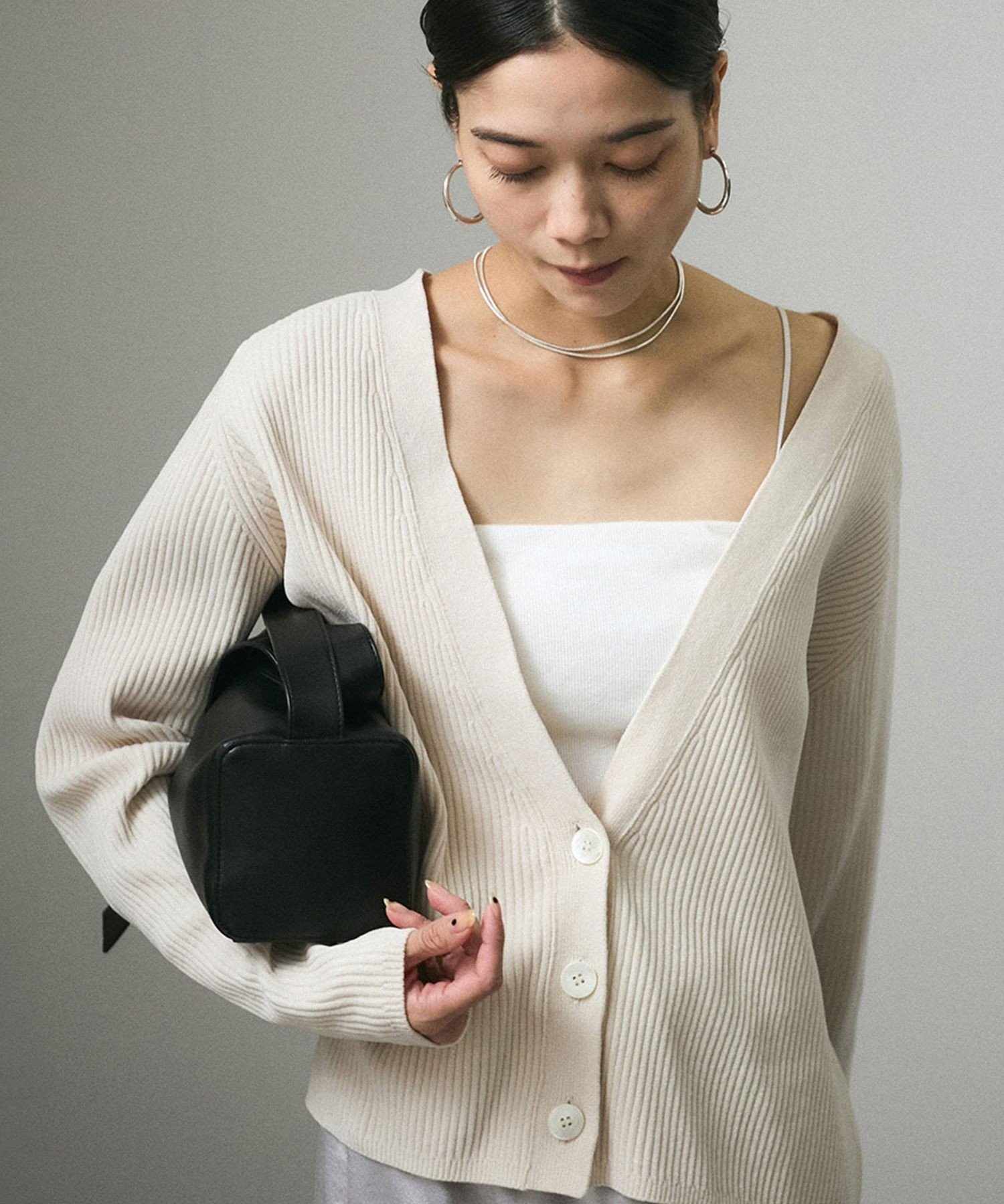 SALON adam et rope'｜Vネックカーディガン-CreamyCotton /クリーミー