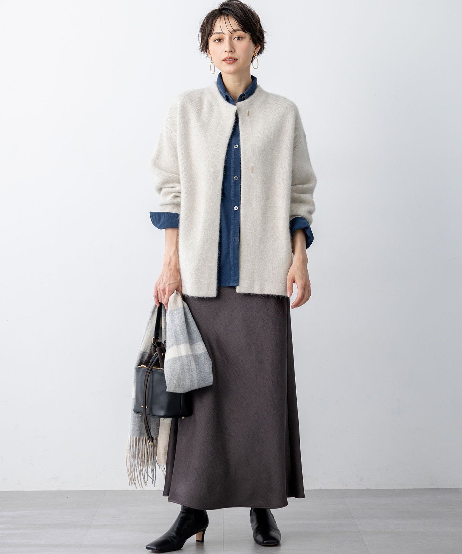 23区｜【見上愛さん着用】ラクーンブレンドダブルフェイス ニット