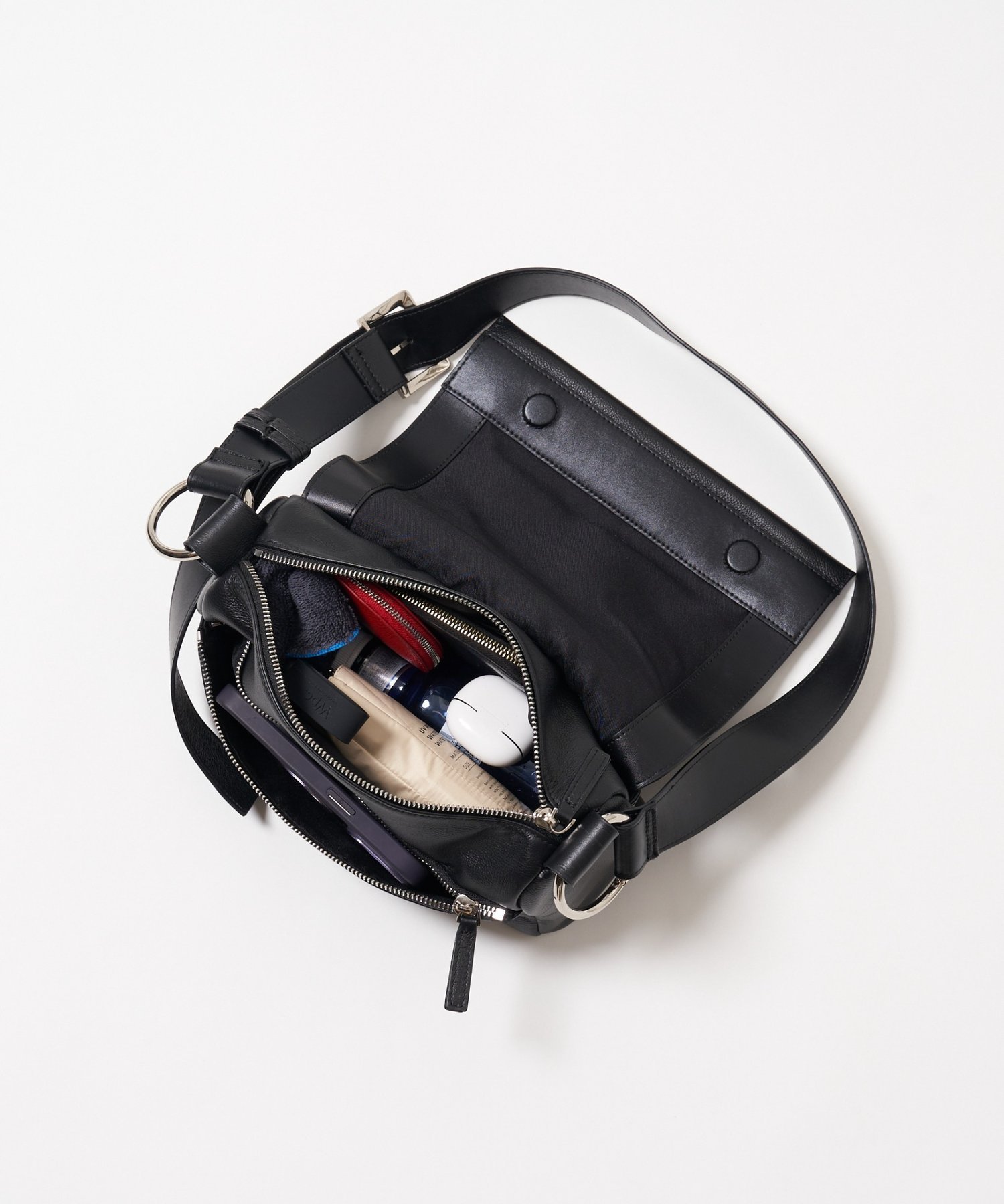 BEARDSLEY｜《本革》レザーボディバッグ | Rakuten Fashion(楽天