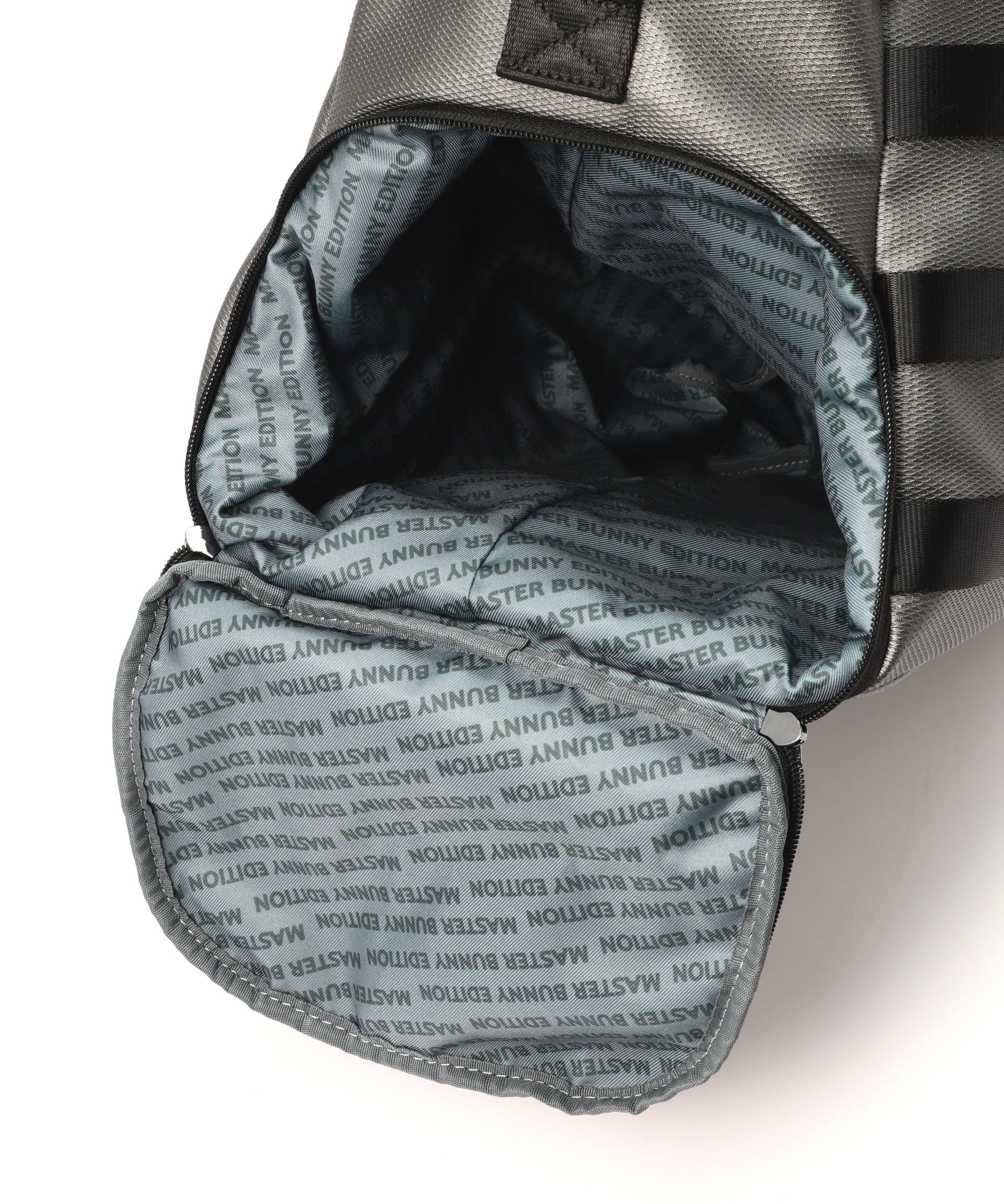 MASTER BUNNY EDITION｜テープ使いボストンバッグ (UNISEX) | Rakuten