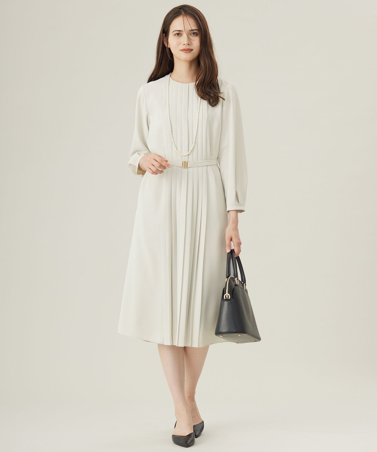 自由区｜【19号サイズまで展開】ライトサテン ワンピース | Rakuten