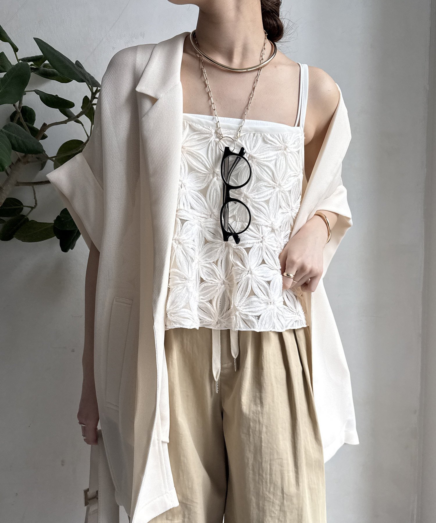 DOUDOU｜【WEB限定】チュールフラワーキャミ | Rakuten Fashion(楽天