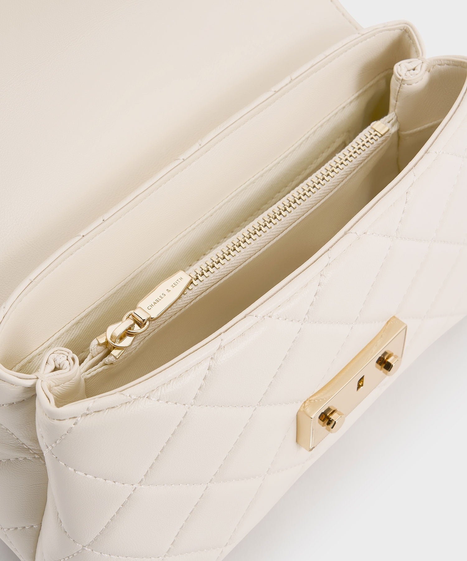 CHARLES & KEITH｜Alva アルヴァ キルトチェーンストラップトップ