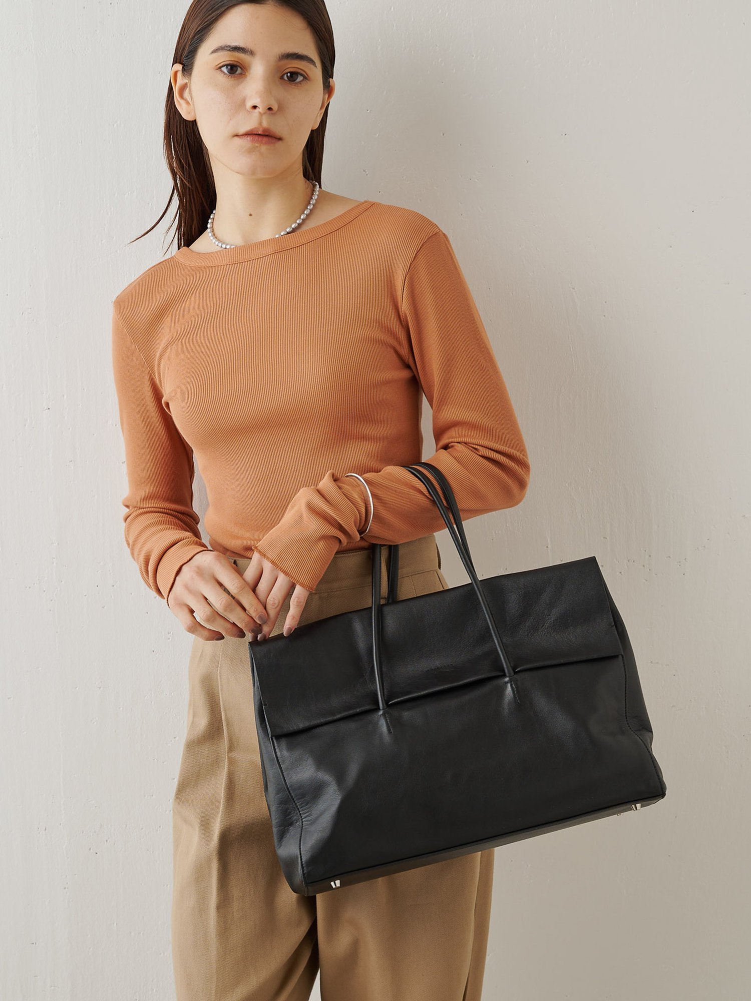 Whim Gazette｜【Hoaw.】フラップボストンバッグ | Rakuten Fashion