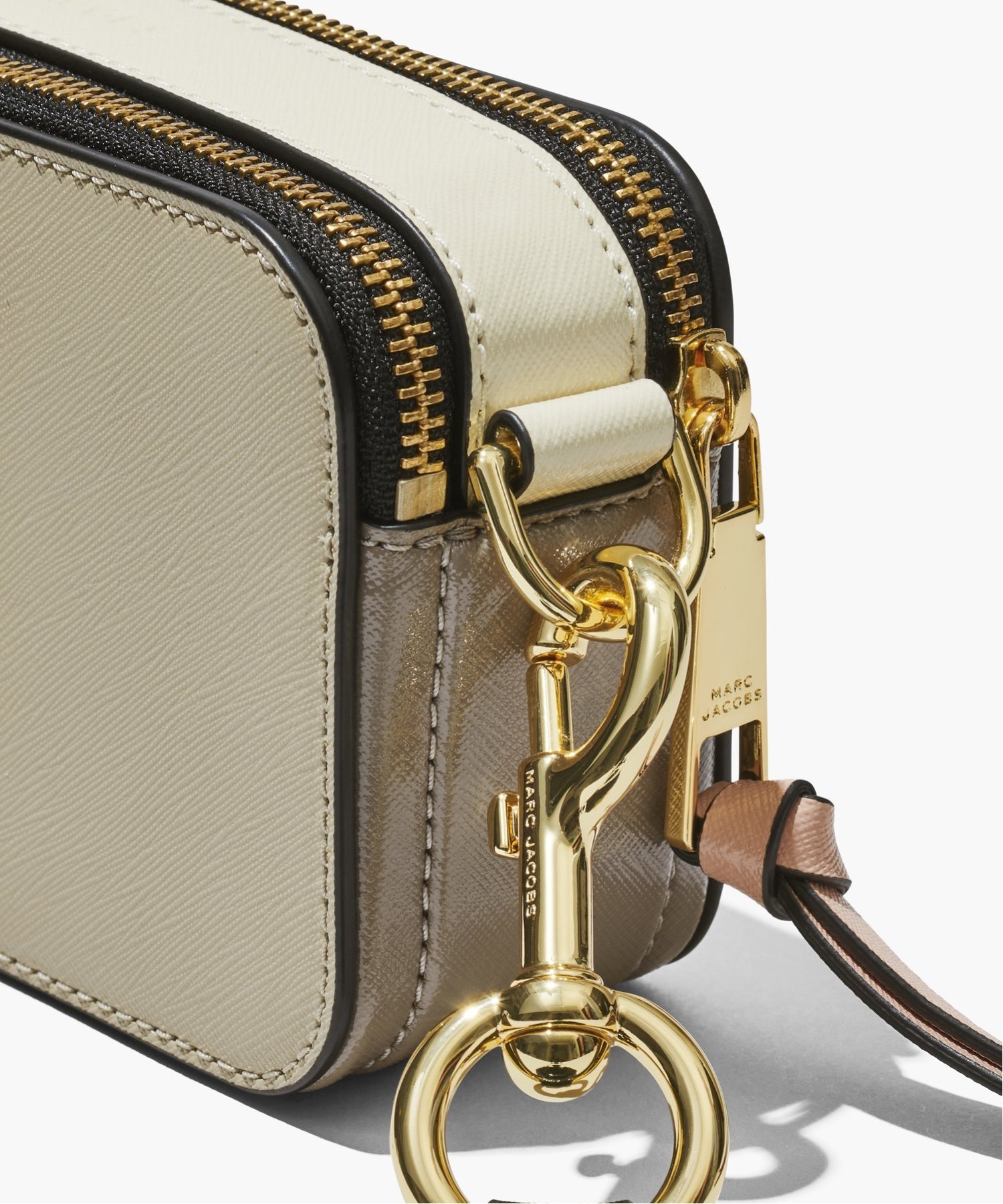 MARC JACOBS(マーク ジェイコブス)｜【公式】THE SNAPSHOT