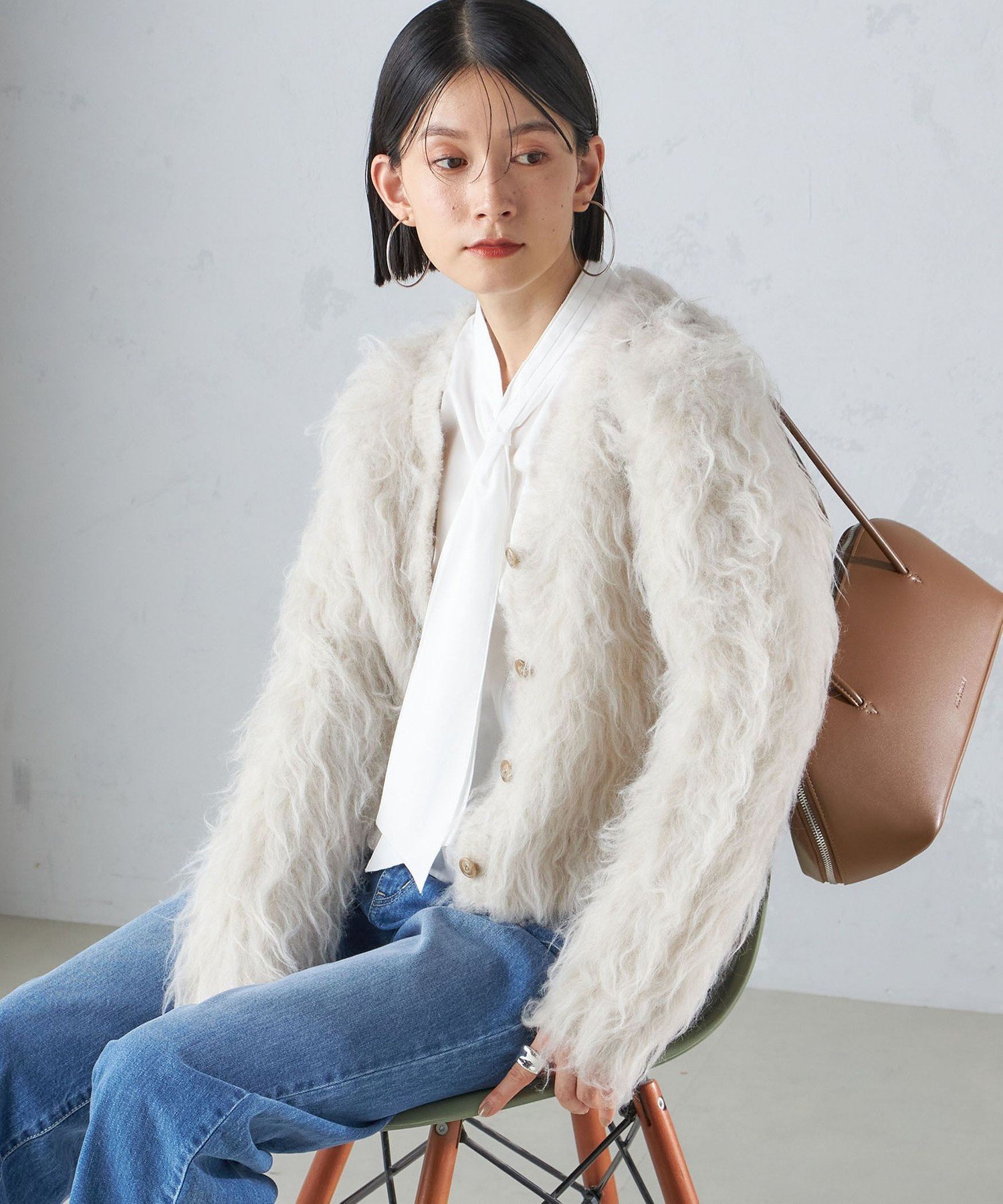 タグ付き新品✨ユナイテッドアローズ　ファーリーオーバーカーディガン シャギー　白 新品タグ付き✨《ユナイテッドアローズ》ファーリーオーバー