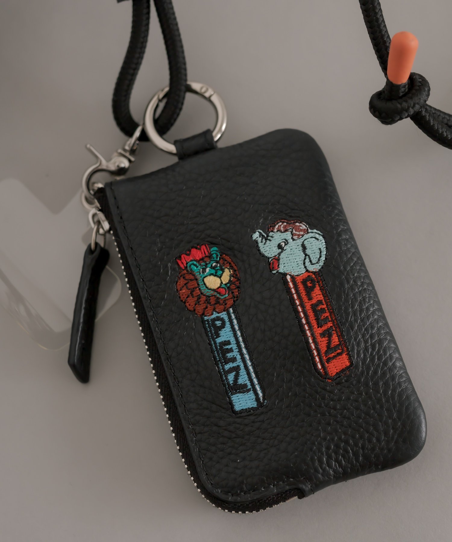 ear PAPILLONNER｜【PEZ(ペッツ) ×ear】WEB限定追加/牛革モバイル