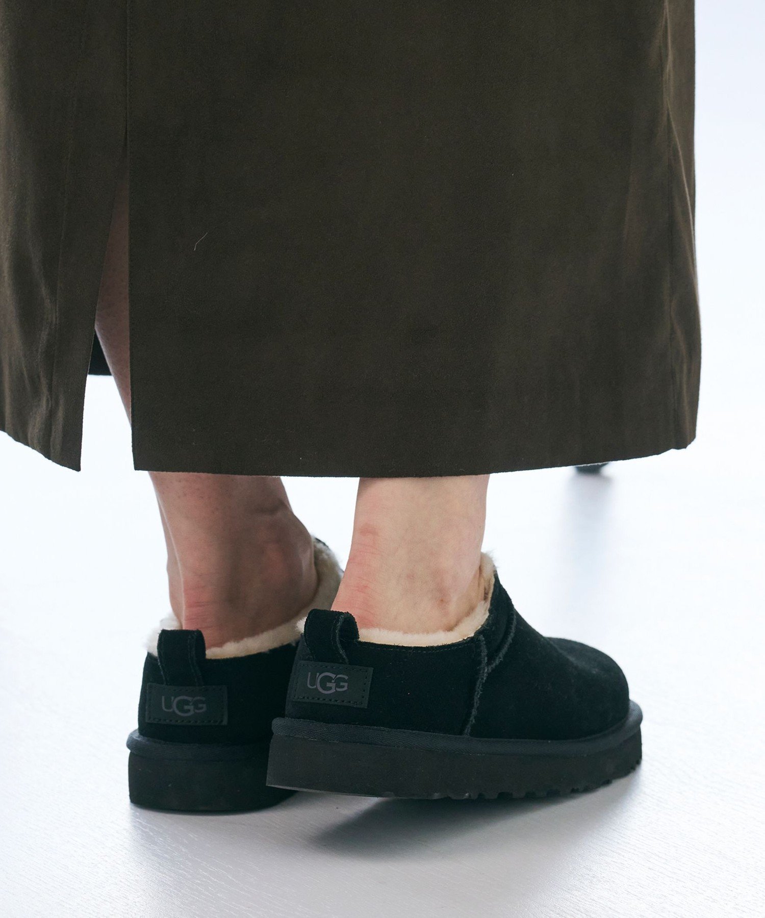 【新品 未使用】＜UGG＞クラシック マイクロ ショートブーツ/スリッポン UGG Australia（アグオーストラリア） ブーツ 「UGG」クラシック