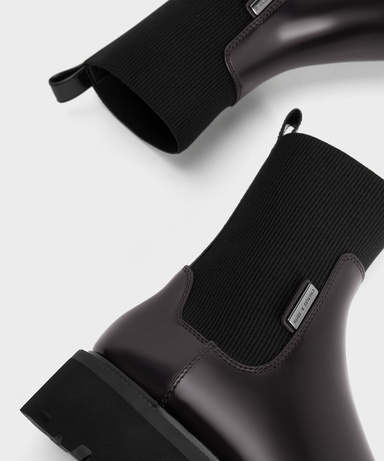 CHARLES & KEITH｜ニットソックス リッジッドソールチェルシーブーツ