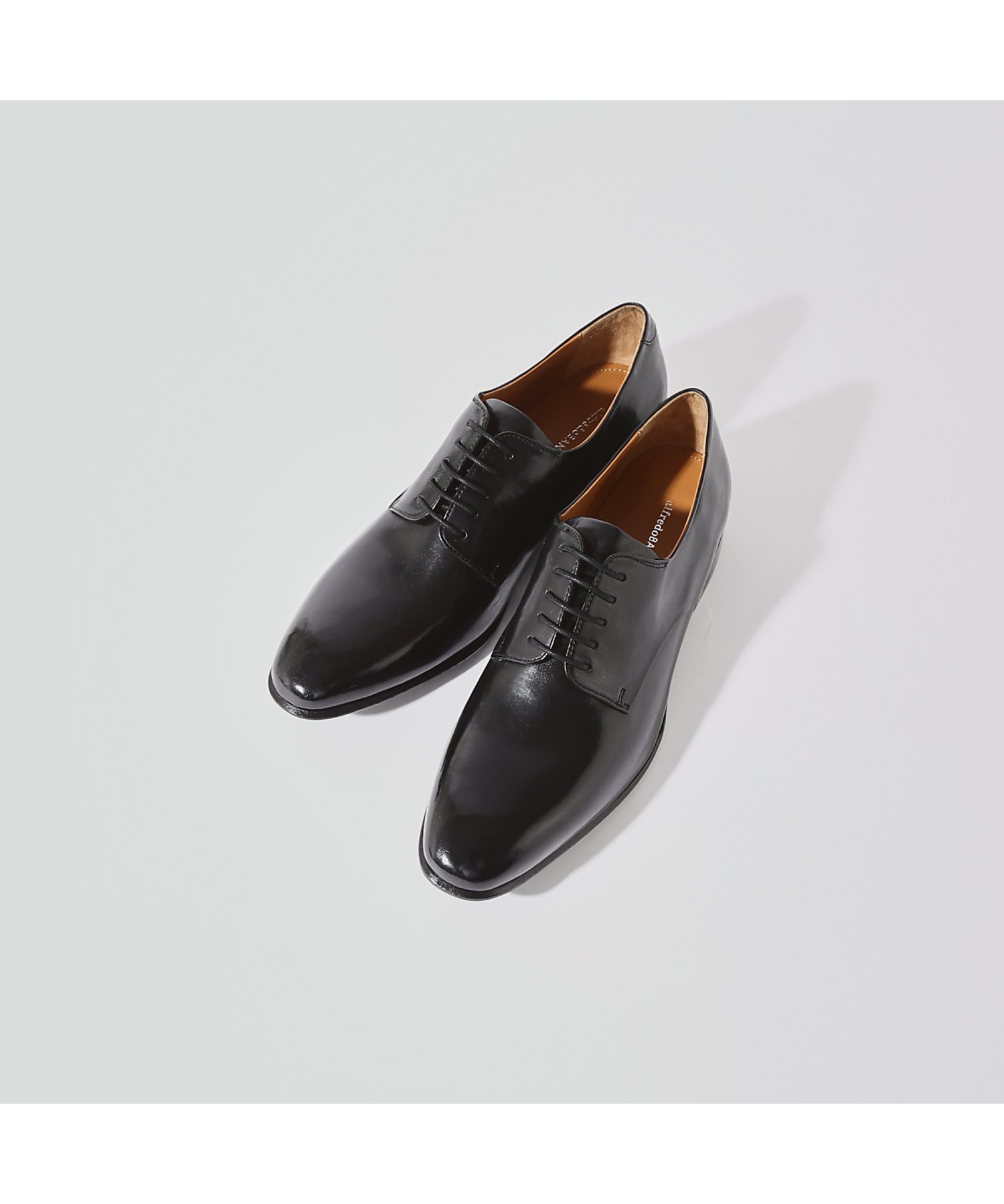 alfredoBANNISTER｜セミスクエアトゥ 外羽根 プレーントゥシューズ