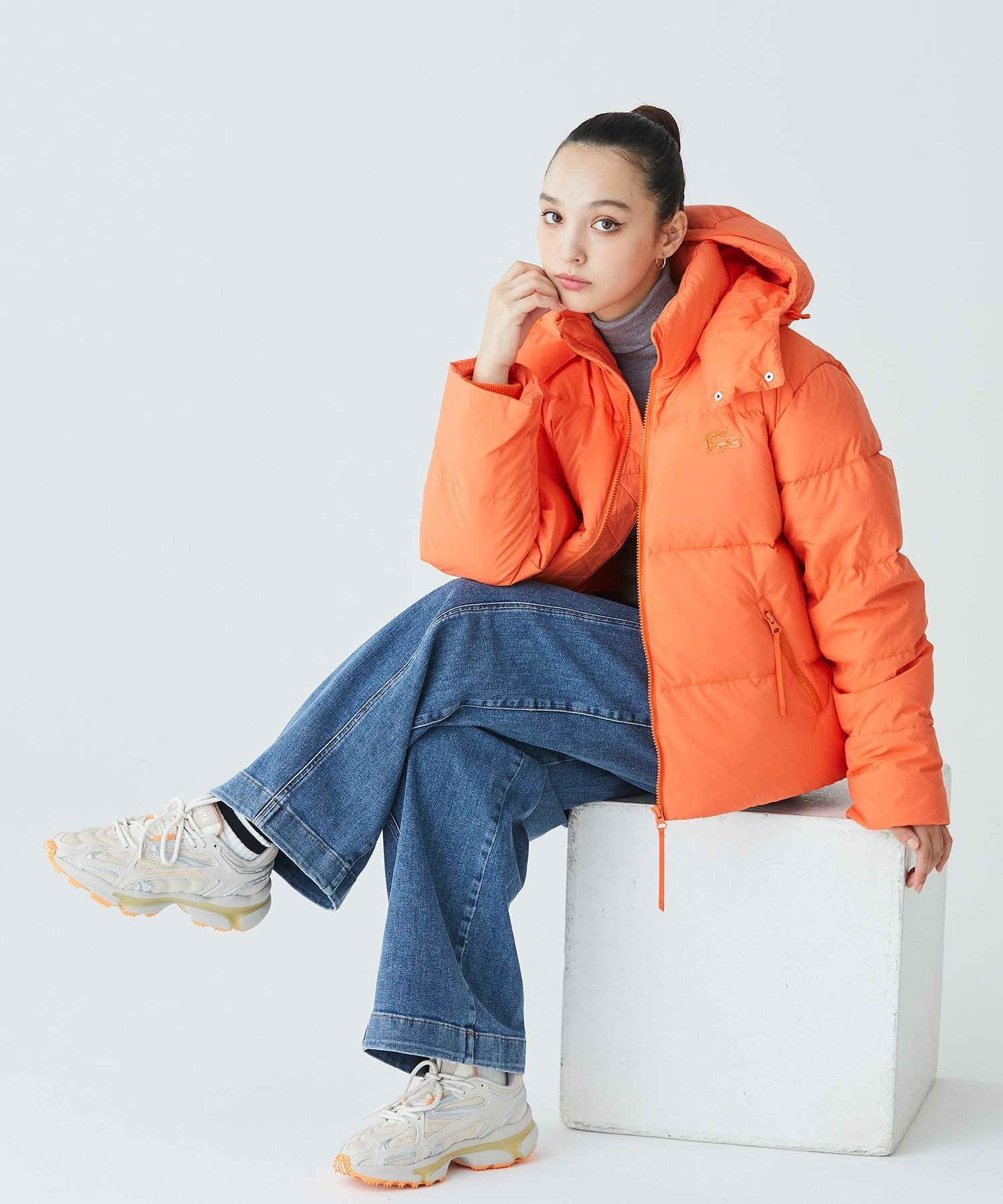 LACOSTE｜ウィメンズ ボリュームハイネック ナイロンショート ダック