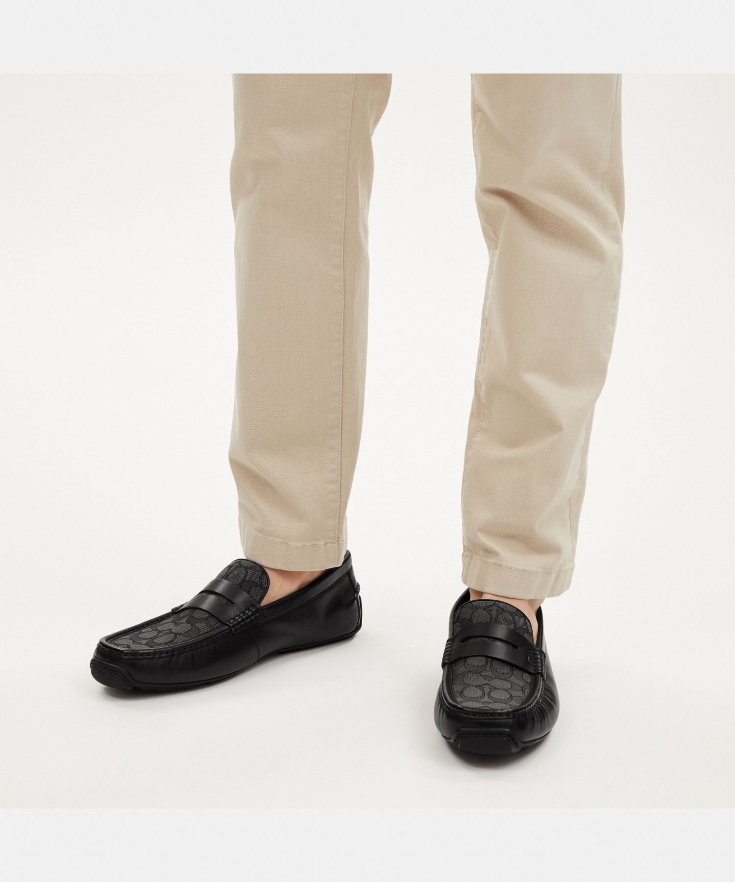 COACH OUTLET｜【公式】リアム ドライバー・シグネチャー ジャカード