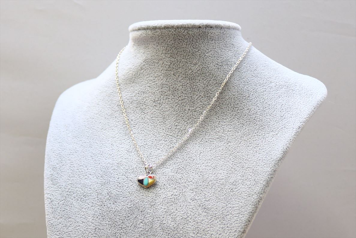 楽天市場】インディアンジュエリー ズニ族 カラフル ハート インレイ