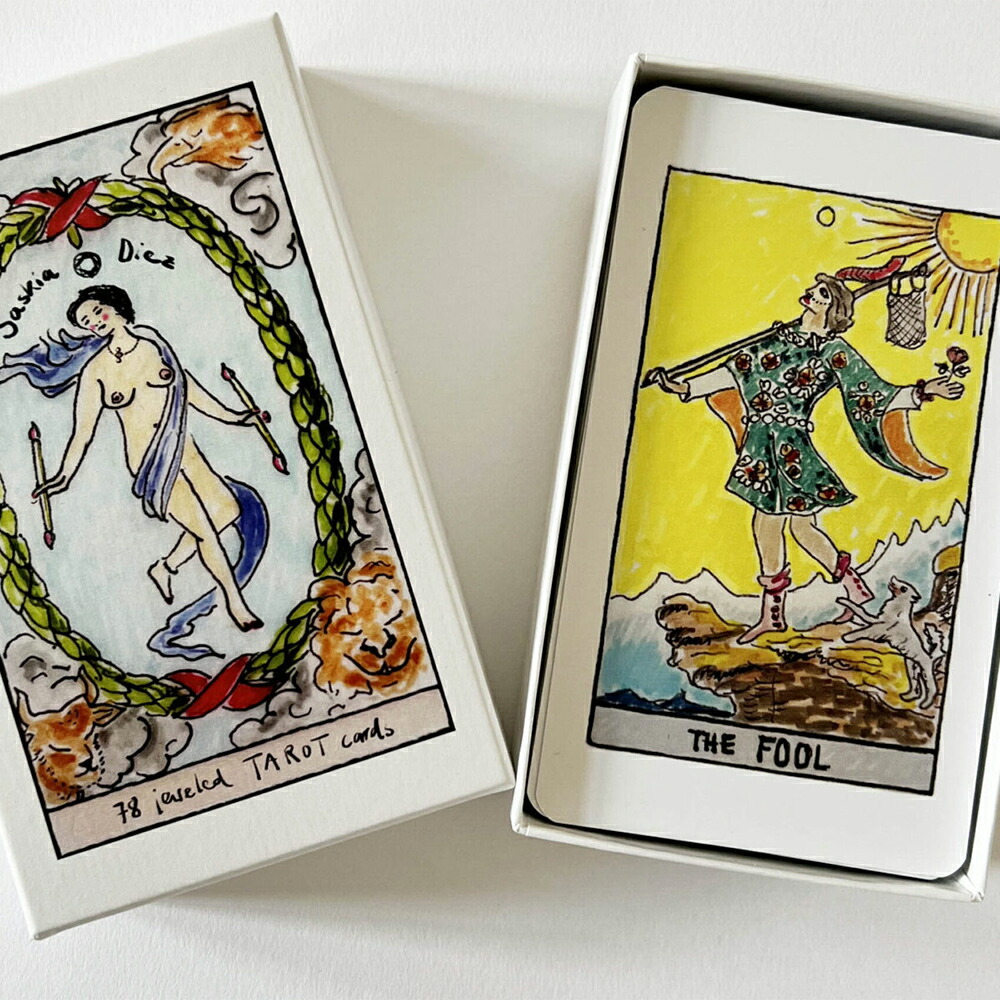 正規品タロットカード】入手困難✨英国人気メーカー四季コレクション