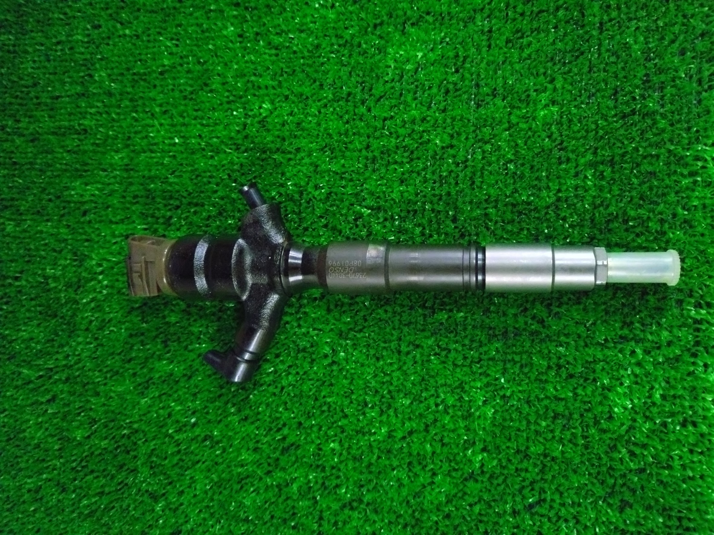 23670-19995 インジェクター 4個セットハイエース1GD