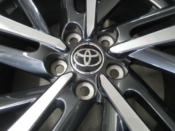 楽天市場】トヨタ カローラクロス 18インチ 純正アルミホイール 4本