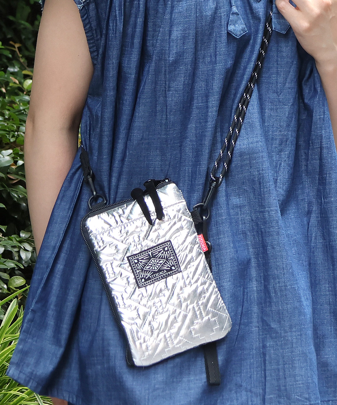 楽天市場】【SALE】シャイニーキルティングスマホショルダーポーチ