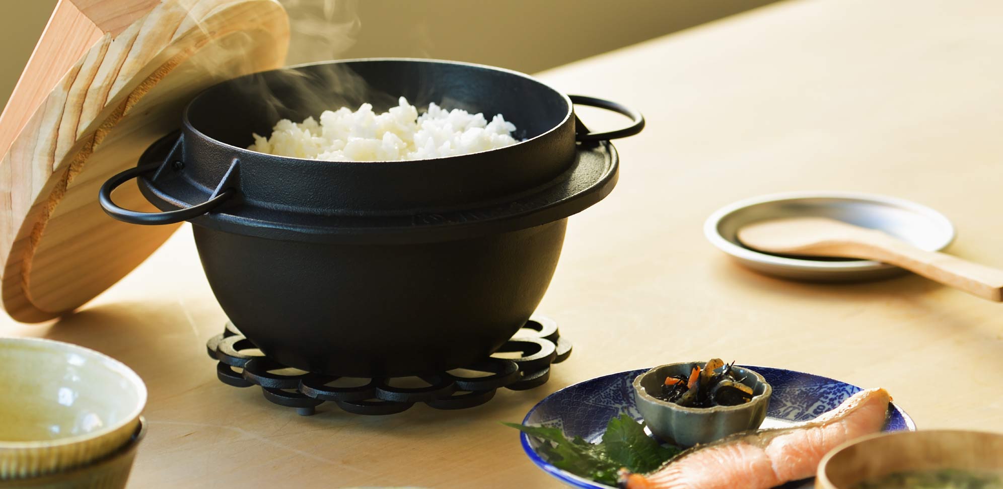 楽天市場】岩鋳 ごはん鍋 3合炊 南部鉄器 南部ごはん釜 : Tokyo