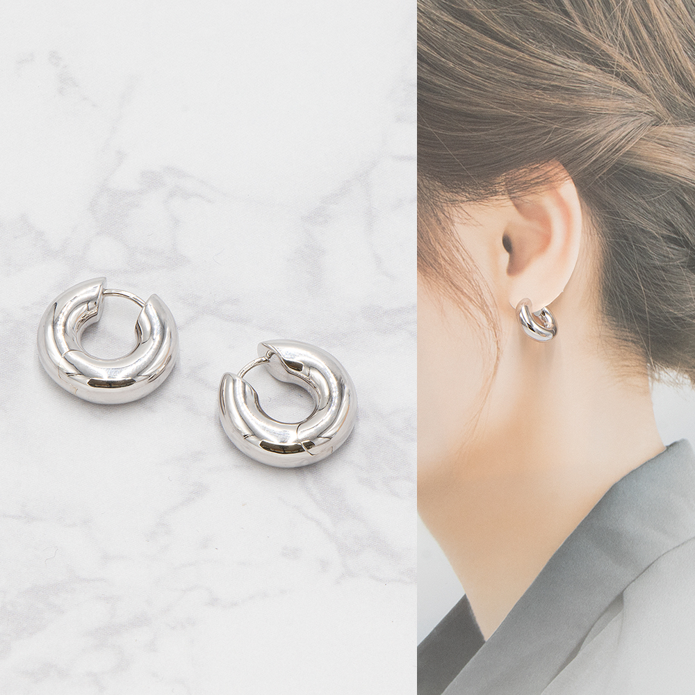 楽天市場】トムウッド TOM WOOD ピアス シルバー チャンキーフープ