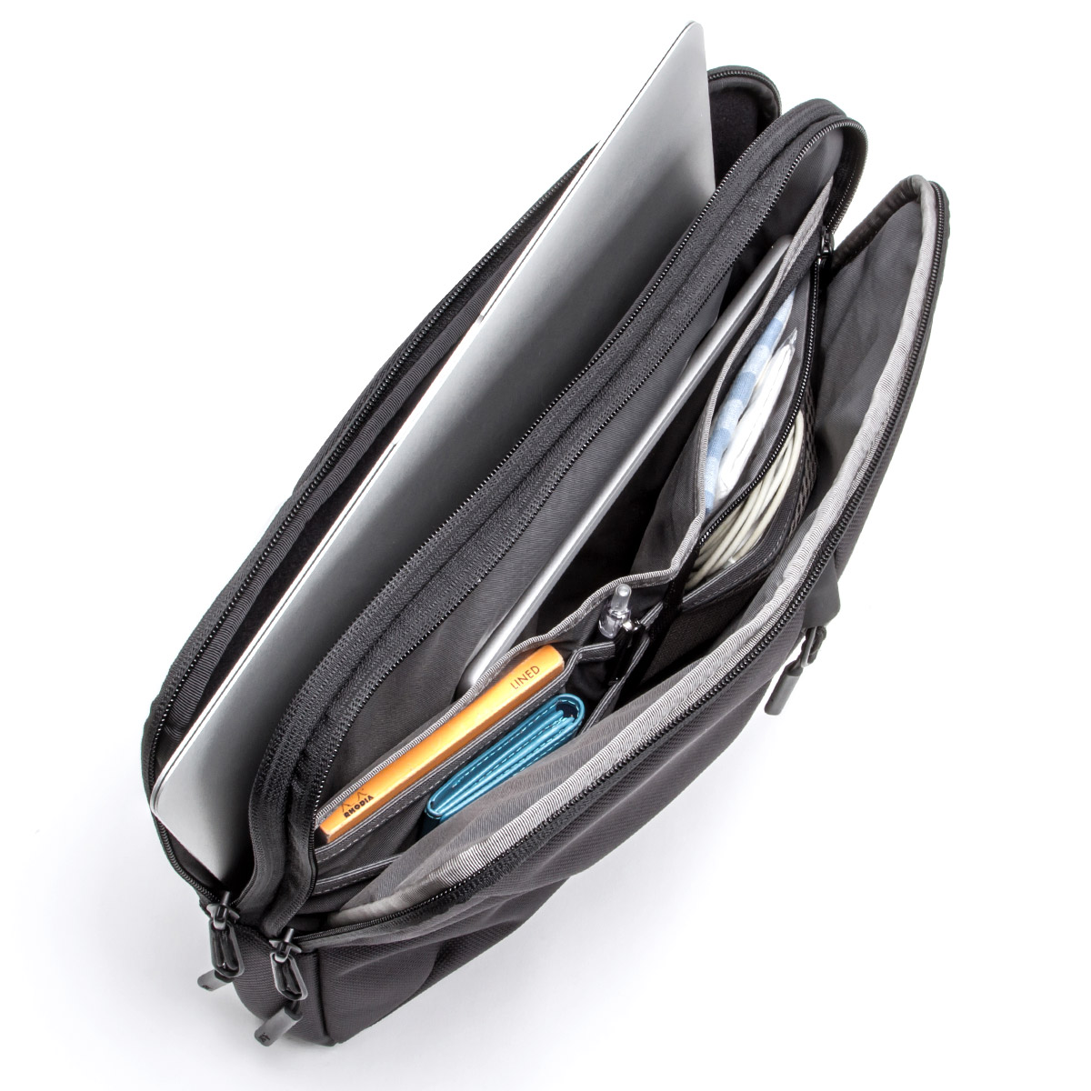 楽天市場】エアー Aer PCケース 13インチ A4対応 クラッチバッグ