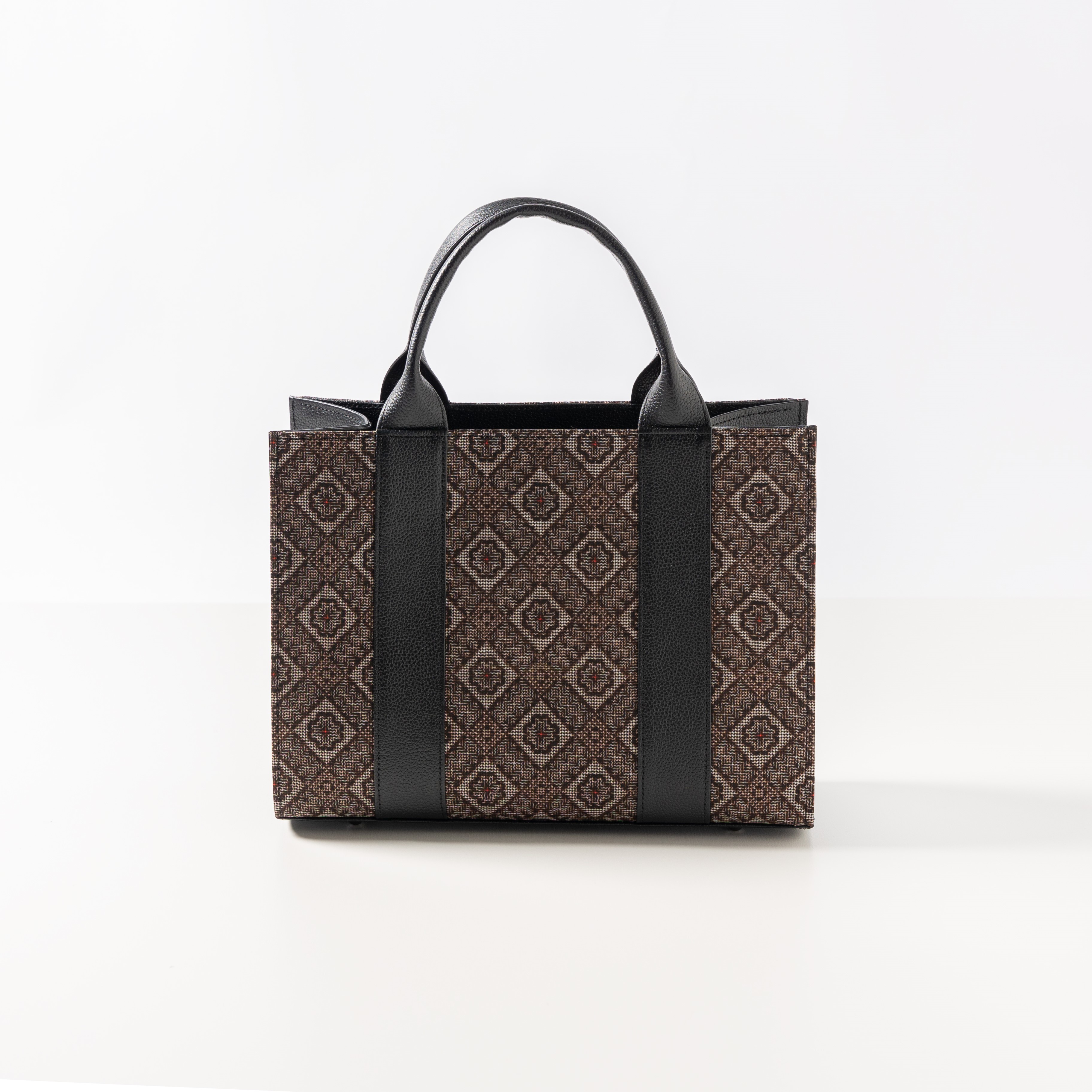 楽天市場】本場奄美大島紬トートバッグ#01 大島紬のある暮らし 和装