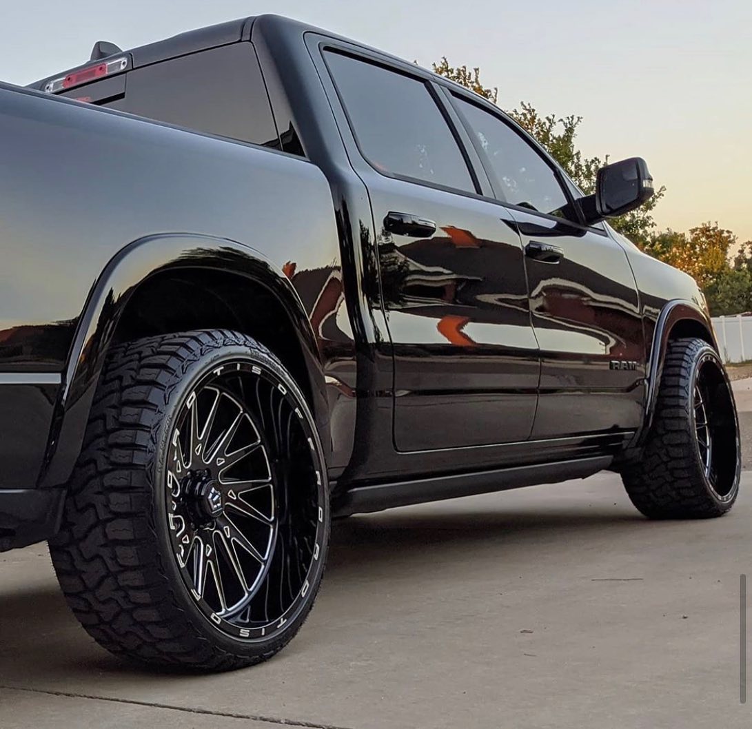 楽天市場】TIS OFFROAD 547BM グロスブラックミルド 24インチアルミ