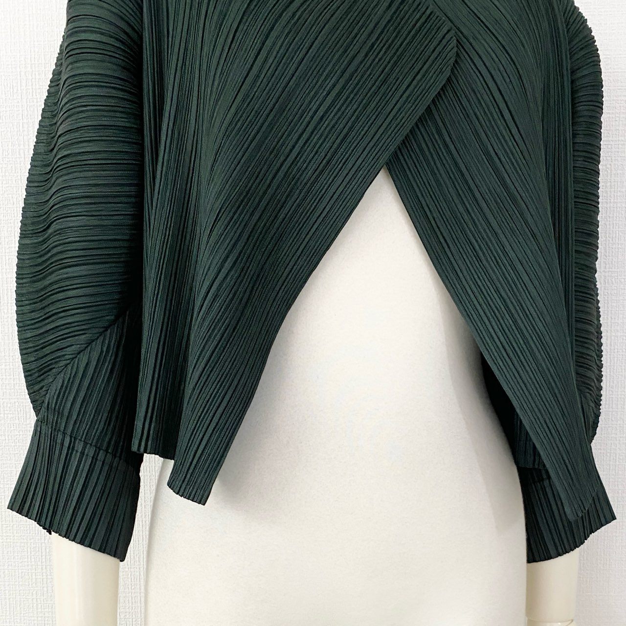 楽天市場】PLEATS PLEASE プリーツプリーズ イッセイミヤケ プリーツ