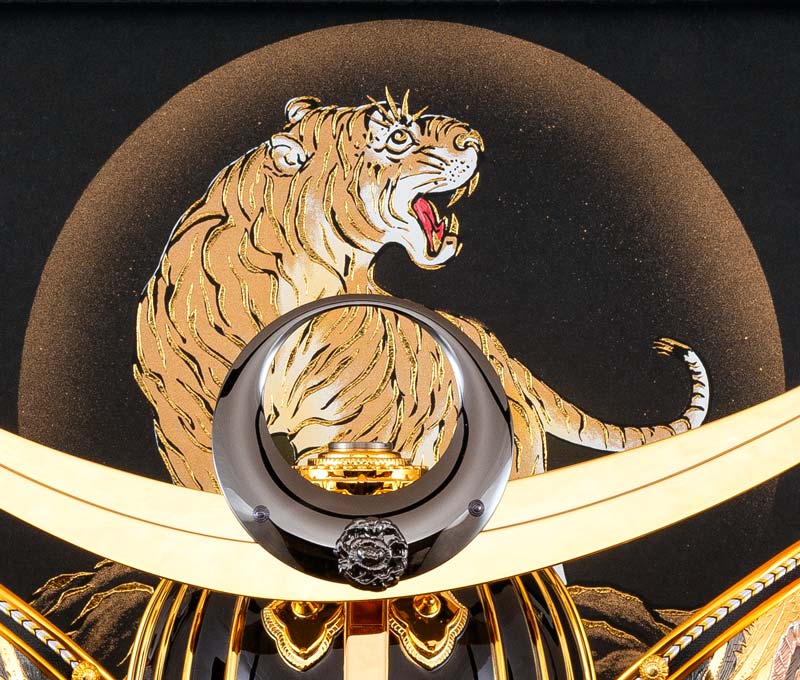 楽天市場】五月人形 吉徳 上杉謙信公 着用 兜ケース飾り 兜飾り 23号