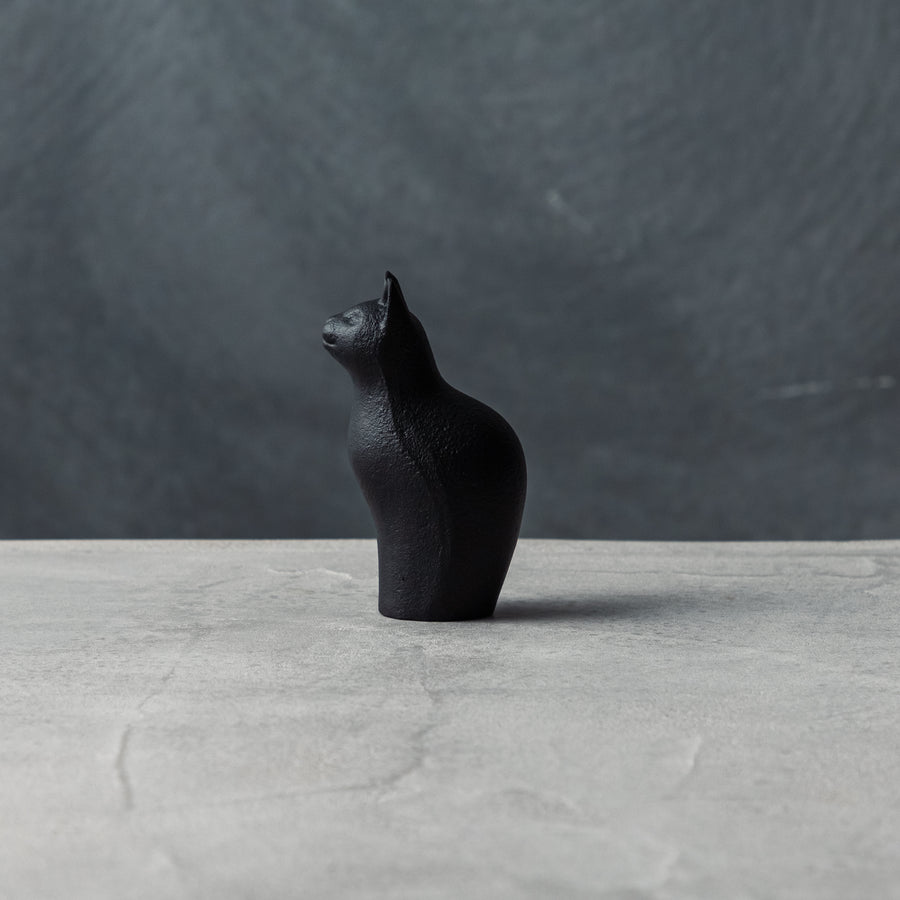 ガラス専門店｜南部鉄器｜岩鋳｜ペーパーウェイト すましネコ – TSUCHI