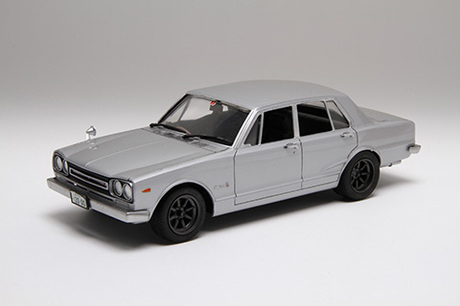 1/24 ID3 SKYLINE 2000GT-R（PGC10）4ドア 1969【4968728047157