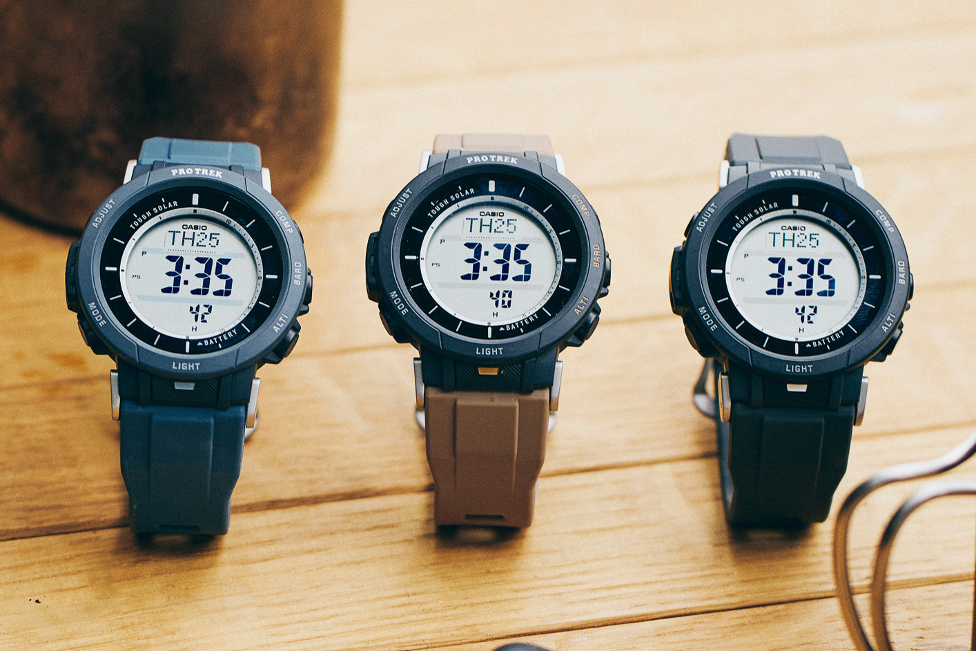 カシオ、PRO TREKキャンパーライン。ケース小型化で長時間でも装着し
